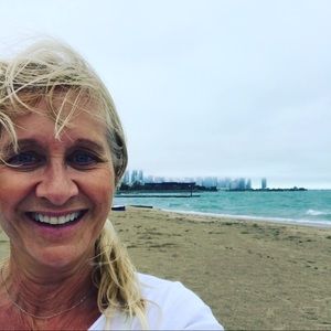 Meet your Posher, Deb